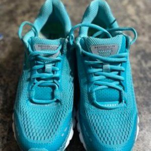 Under Armour Hovr Infinite with bluetooth